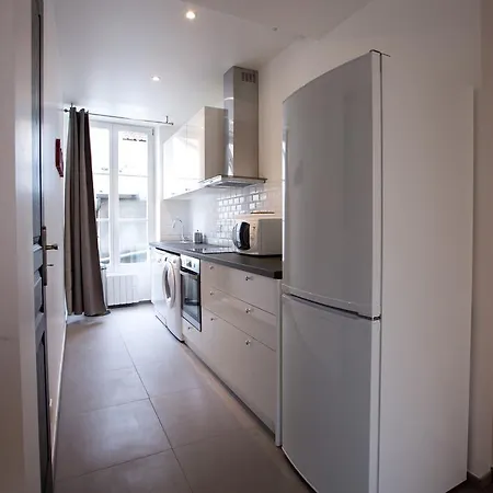 By Jo - Proc 2d Apartment Saint-Germain-en-Laye