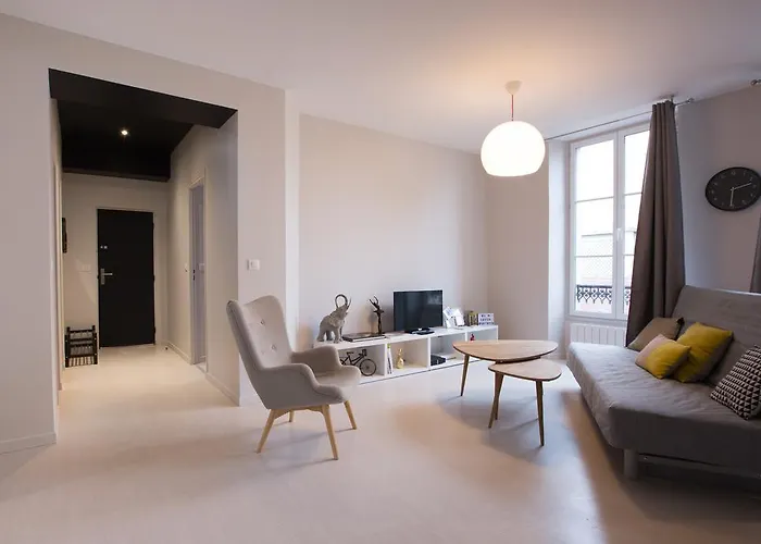 By Jo - Proc 2d アパート サン＝ジェルマン＝アン＝レー